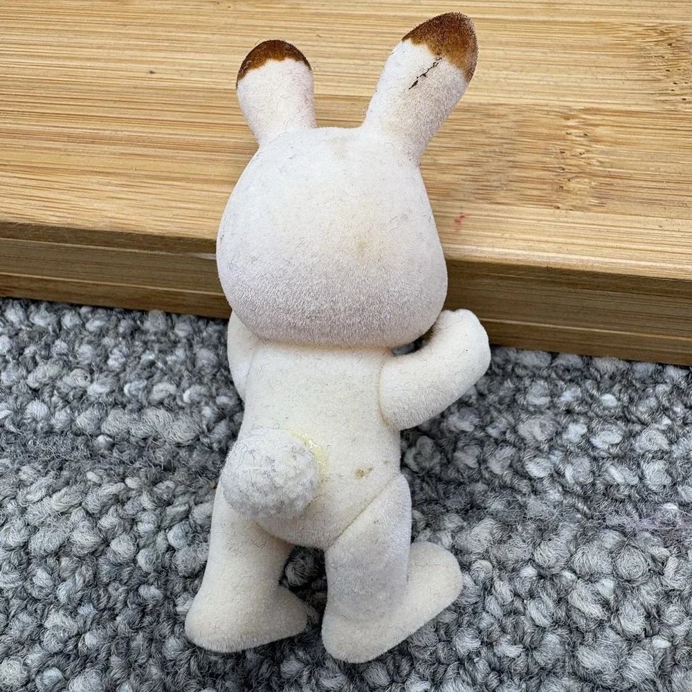 Sylvanian Families Calico Critters Chocolate Rabbit Family VTG Disc